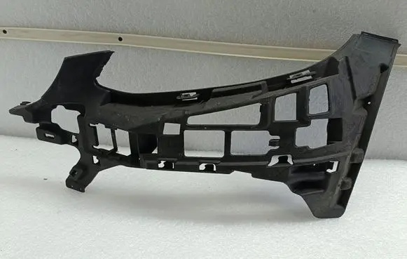 Mercedes-Benz C W205 Front bumper corner part panel trim A2058850565