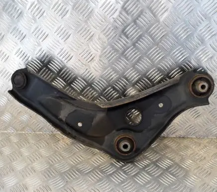Nissan Qashqai Front lower control arm/wishbone