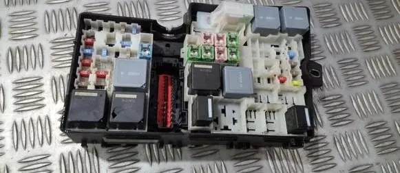 Ford Focus Fuse box set F1ET14K733DEF F1ET-14K733-DEF