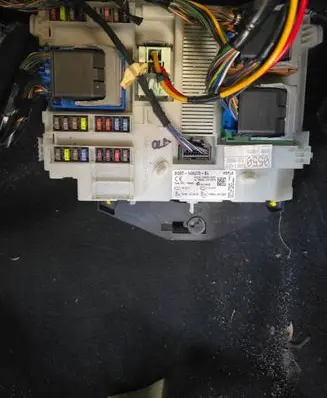 Ford S-MAX Comfort/convenience module BG9T14A073BL LTQF01125TP 97RI010012