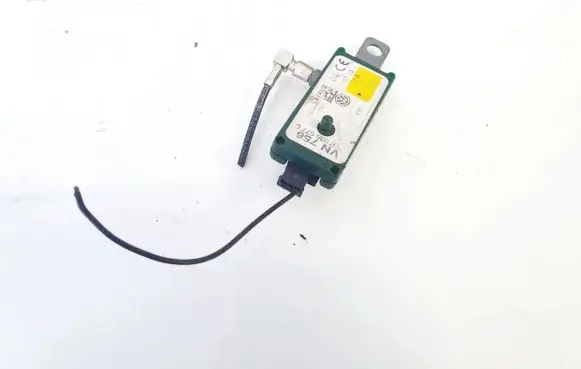 Volkswagen Touareg I Antenna control unit 7l6035577c 12040400