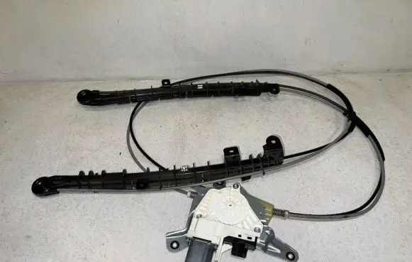 Audi A6 S6 C7 4G Curtain motor A14346 933812
