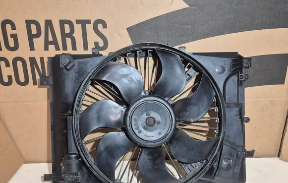 Mercedes-Benz E W212 Electric radiator cooling fan 3136613344
