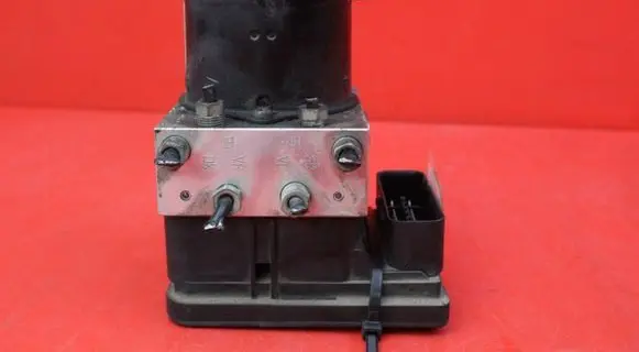 Renault Megane II ABS Pump 24447835