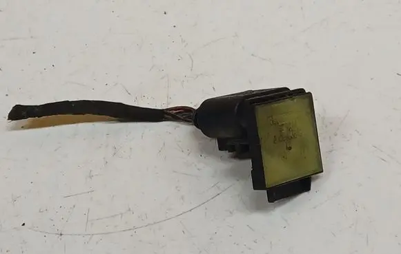 Volkswagen PASSAT B6 Clutch pedal sensor 1K0927810B