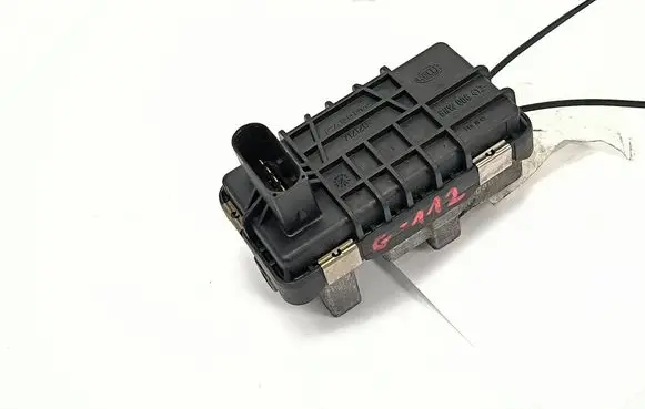 Audi A8 S8 D3 4E Turbine electric control actuator 6KW008412 712120 PPAGF45