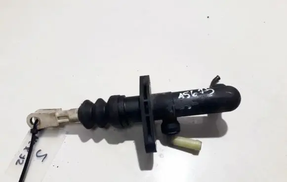 Mitsubishi Space Star Clutch master cylinder