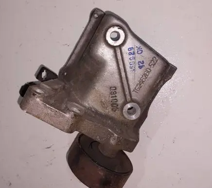Toyota Hilux (AN10, AN20, AN30) Engine mounting bracket TG246260522