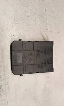 Peugeot 5008 Fuse module 966689568002 212454502 NS08689626
