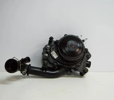 Mercedes-Benz C W204 Water pump A6512006401 A6512000251