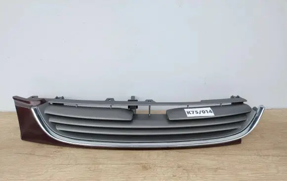 Mazda 626 Front grill GD1E50710C00