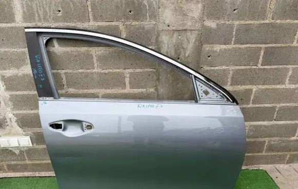 KIA Xceed Front door 