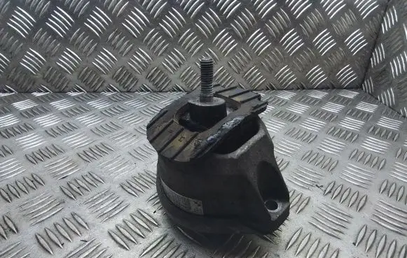 BMW 5 E60 E61 Engine mount bracket 6769874 676987402