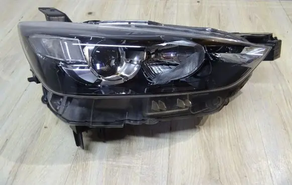 Mazda CX-3 Headlight/headlamp D10E51030