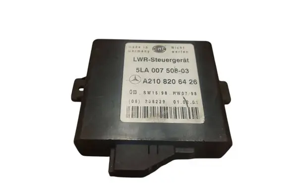 Mercedes-Benz E W210 Light module LCM A2108206426