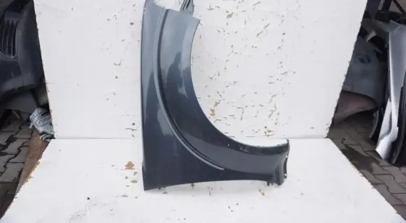 Nissan Pathfinder R51 Fender