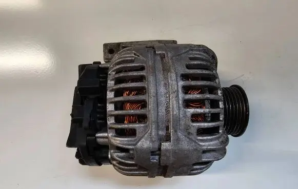 Volvo S70 V70 V70 XC Generator/alternator 9442841 0124515017