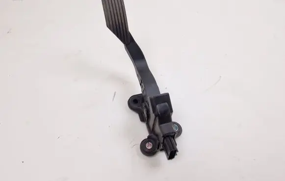 Mitsubishi Outlander Accelerator throttle pedal 1600A115 12180B 04259873320