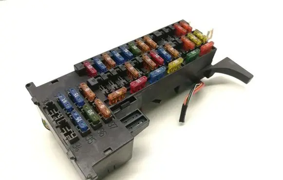 Mercedes-Benz SLK R170 Fuse module