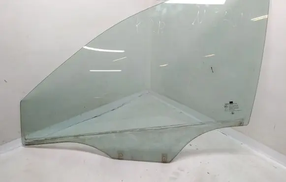 Chevrolet Epica Front door window glass four-door