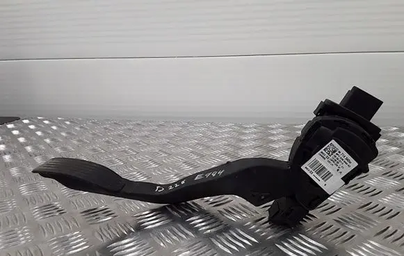 Citroen C4 Cactus Accelerator throttle pedal 9671434080