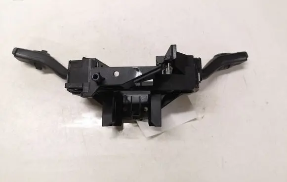 Ford Focus Wiper turn signal indicator stalk/switch 4M5T13N064FH 3M5T6475AE