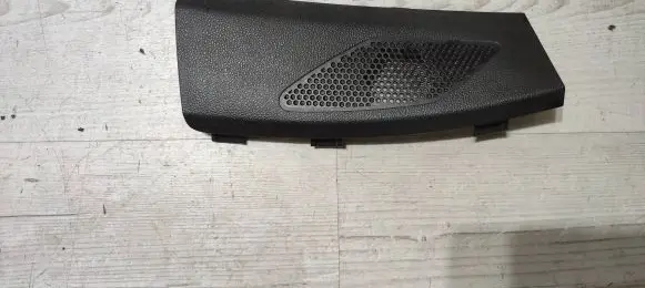 Renault Kadjar Side speaker trim/cover 281C27215R 00175241T056