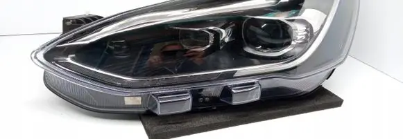 Ford Focus Headlight/headlamp JX7B-13E017-AE