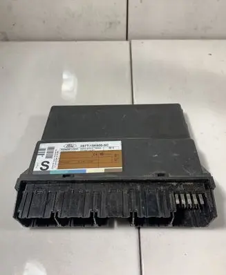 Ford Mondeo Mk III Comfort/convenience module 3S7T15K600SC