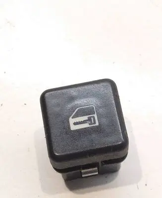 BMW 5 E39 Electric window control switch 8360828