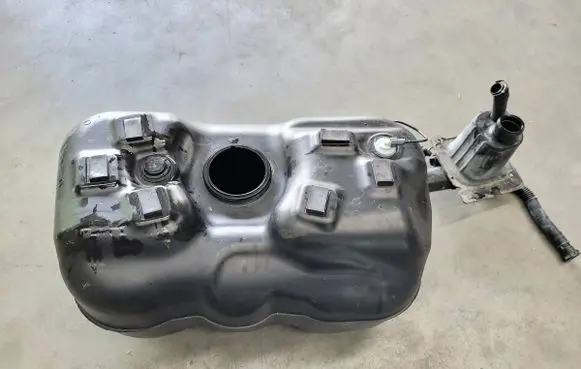 Opel Movano C Fuel tank 