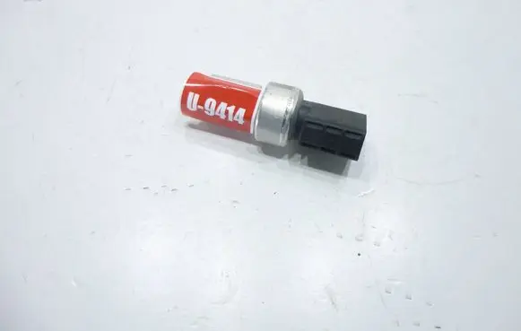 Skoda Fabia Mk3 (NJ) Air conditioning (A/C) pressure sensor 1K0959126E 62CP0905 MEM1805