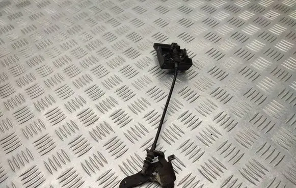 Hyundai Santa Fe Engine bonnet/hood lock/latch loop/hook 
