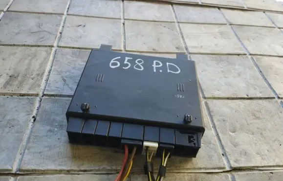 BMW 5 E60 E61 Seat control module 6927270902 00004008C5