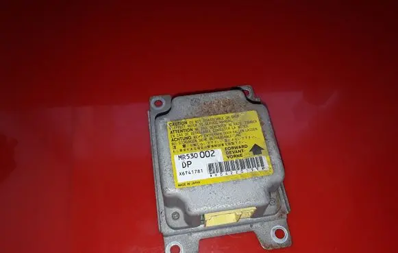 Mitsubishi Pajero Sport I Airbag control unit/module MR530002 X6T41781 H04220199
