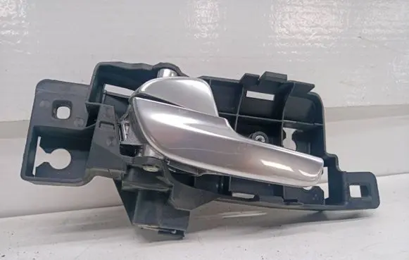 Ford Mondeo Mk III Rear door interior handle 6M21U22601 BS71A22601 1S71A22601