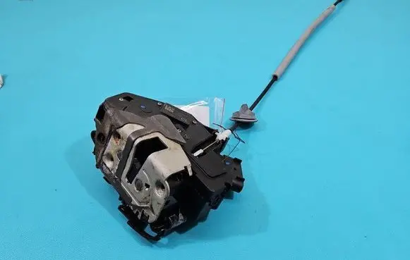 Volvo V60 Front door lock 31301737 IMPRK1472946