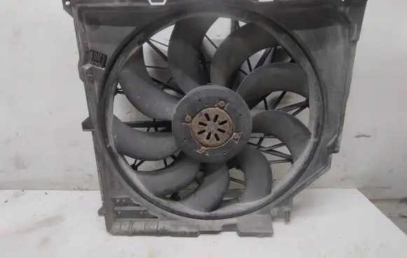 BMW X3 E83 Electric radiator cooling fan 75789022 125VEC128Y20 5WYC128Y20
