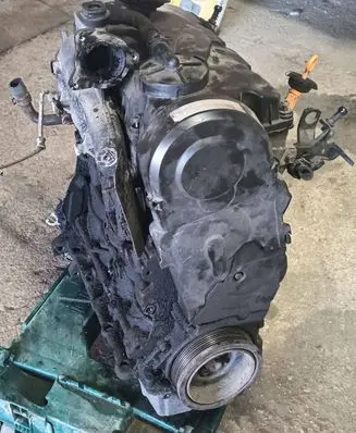 Volkswagen Golf V Engine BXE 038103373R