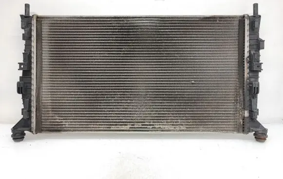 Ford Focus Coolant radiator 3M5H8005RK
