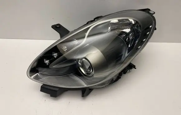 Alfa Romeo Giulietta Headlight/headlamp 00505530770 15F8T2