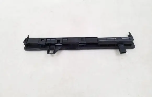 Mercedes-Benz GLA W156 X156 Radiator mount bracket A2465011720