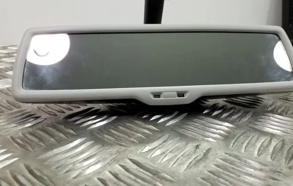 Volkswagen Golf VI Rear view mirror (interior)