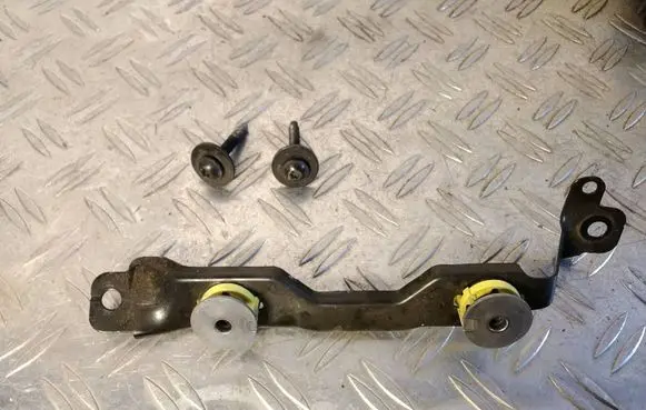 Porsche Macan (95B) Headlight/headlamp mounting bracket 95B941451C