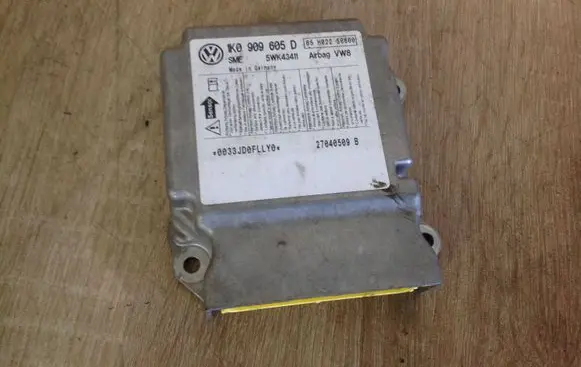 Volkswagen Golf V Airbag control unit/module 1K0909605D