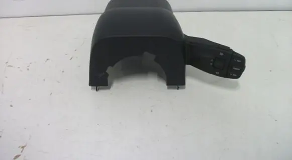 Seat Ibiza IV (6J,6P) Steering wheel column trim 6J0858559