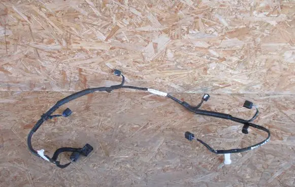 Suzuki Swift III Parking sensor (PDC) wiring loom 36843-69T10