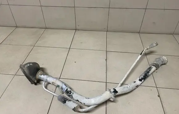 Volvo S60 Fuel tank filler neck pipe 09485023