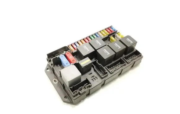 Land Rover Range Rover L322 Fuse module YQE500340 518957006