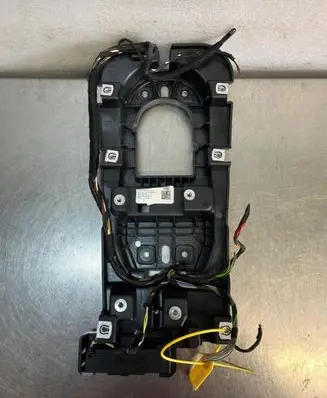 Audi Q5 SQ5 Fender mounting bracket DOAUDIQ5II280A